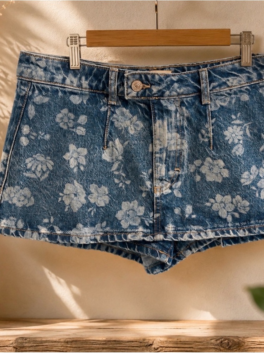 We The Free Gallivanting Printed Denim Skort Sz 28 waist 16’ NWOT